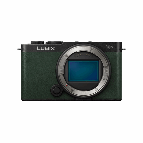 Panasonic Lumix S9